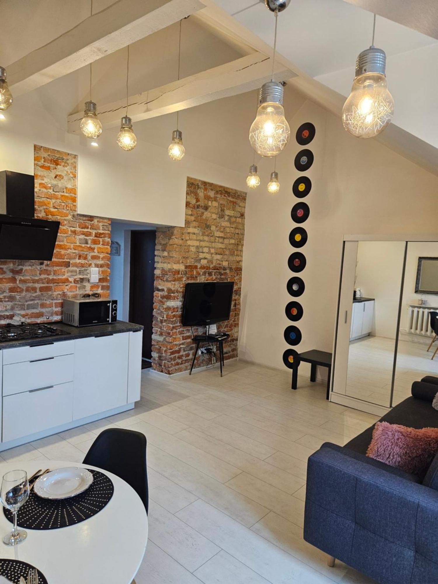 Апартаменты Art Vinyl Loft Белосток Экстерьер фото